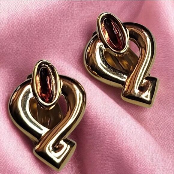 Nina Ricci Gold and Red Heart Clip Earrings Vintage - Picture 3 of 4